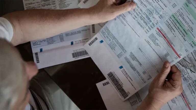 Últimos días para anotarse en los subsidios de luz y gas: cómo hacerlo