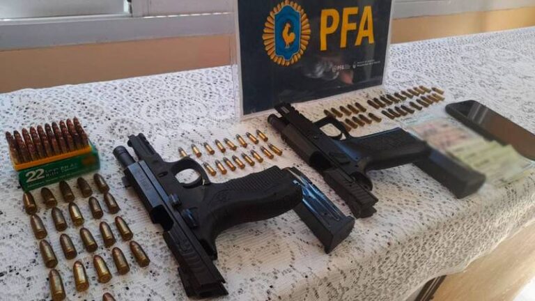 Siguen la pista de las armas y caen más compradores o prestanombres, entre ellos un instructor de tiro y un médico