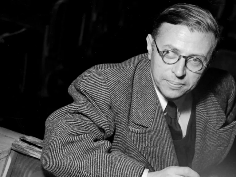 La obra navideña que Jean-Paul Sartre, ateo confeso, escribió en un campo de concentración y luego intentó ocultar