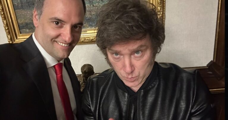 Manuel Adorni candidato 2025? «Si el presidente Milei me lo pide, por supuesto»