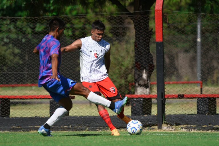 Arrancó de cero: Newells igualó sin goles con Argentino en un amistoso de pretemporada