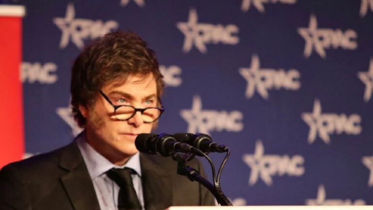Javier Milei le mandó un guiño a Mauricio Macri, pero el PRO tomas recaudos