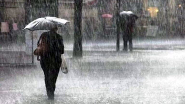 Vuelven las lluvias y tormentas fuertes a Buenos Aires: a qué hora se larga este viernes