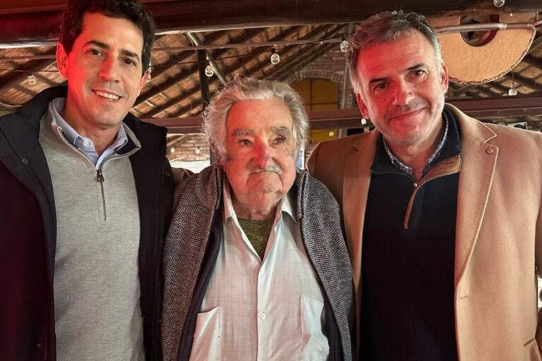 Uruguay le da la espalda a CFK: ni Orsi ni el FA salieron a respaldarla
