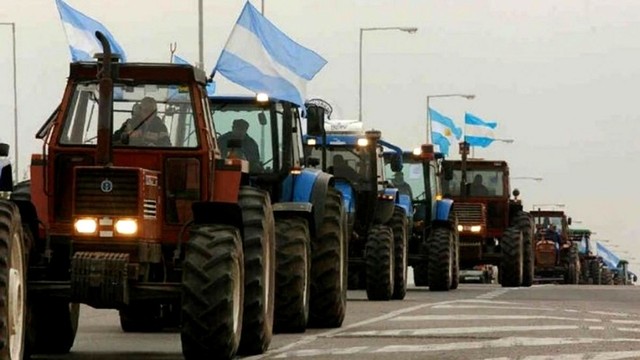 El Gobierno sube retenciones y el campo comienza a desconfiar de Javier Milei