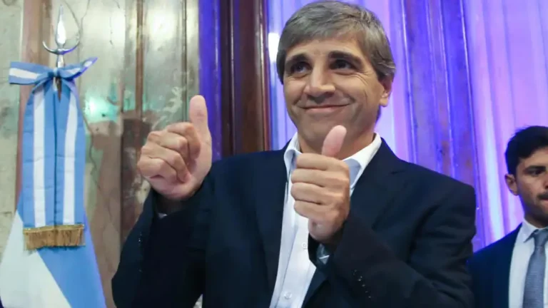 Caputo y el dólar barato: ?Comprá, no te lo pierdas campeón?
