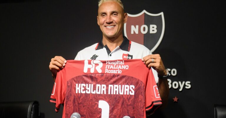 Se agrava el conflicto en Newell’s con Keylor Navas: el arquero pidió ser suplente y Fabbiani lo sacó de la lista