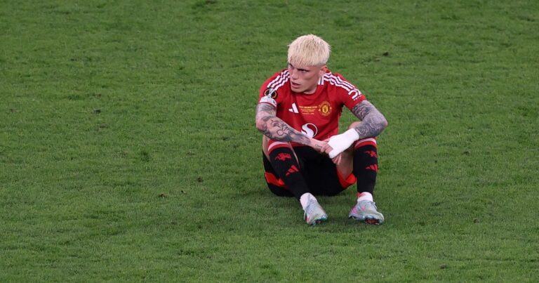Alejandro Garnacho, con un pie afuera del Manchester United: el club ya eligió a su reemplazante