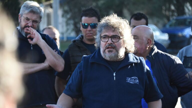 Paro de aceiteros contra la reforma laboral: «Nos quieren llevar al siglo XIX»