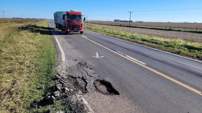 Endurecen las multas a camiones por exceso de carga: el pavimento que duraba 10 años hoy resiste apenas 4