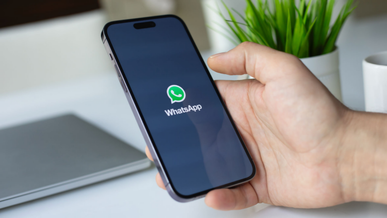 Engaño en un local céntrico: imputan a un empleado por robar fotos íntimas del celular de una clienta
