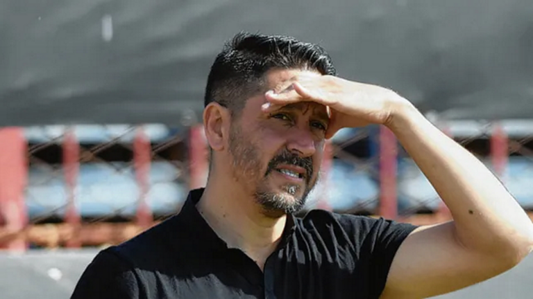 Jorge Almirón tiene ayudantes en su cuerpo técnico identificados con Central