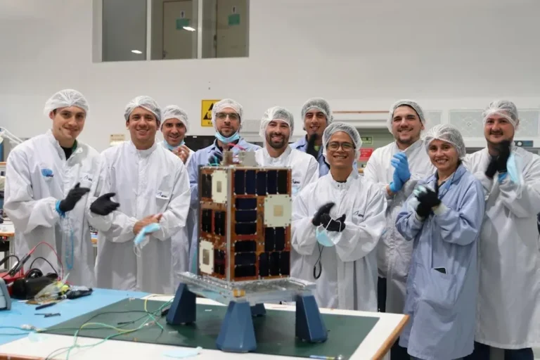 Un satélite argentino hecho por la ciencia pública y por una empresa nacional irá a la Luna con la NASA