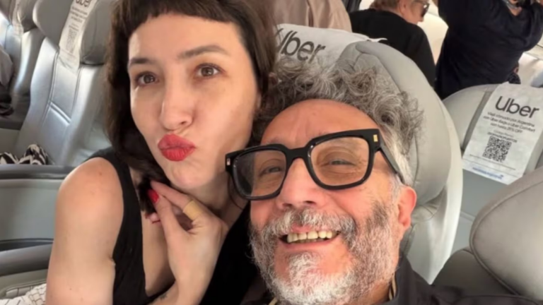 En medio de los rumores de romance, Fito Páez acompañó a Sofía Gala en su show