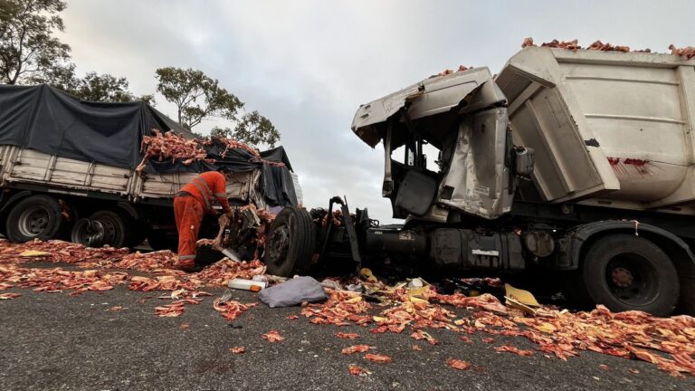 Dos choques graves en la autopista a Buenos Aires: un muerto y colapso del tránsito