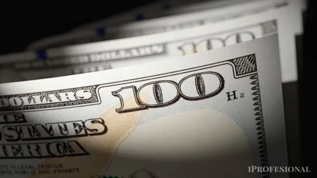 Casi 50 economistas de la City le pusieron precio al dólar para los próximos meses
