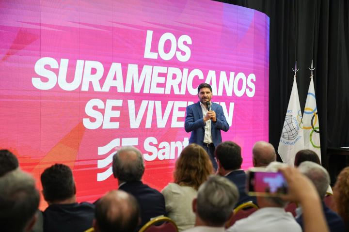 Pullaro: ?Santa Fe se está poniendo de pie?