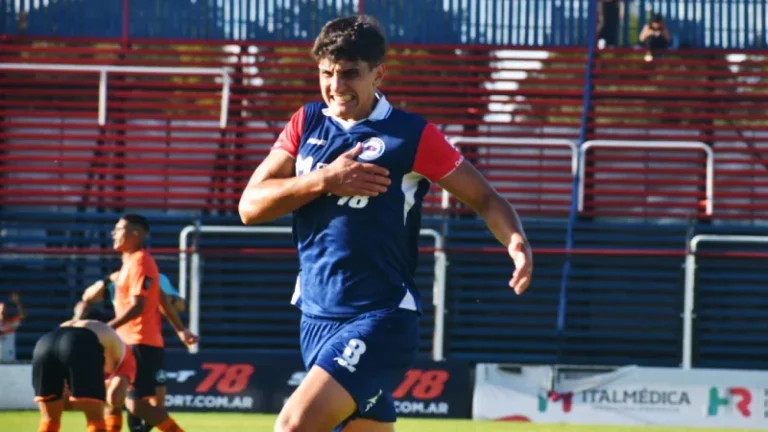 Central Córdoba jugó un partido horrible pero rescató un empate en el final por una guapeada de Benjamín Gallucci