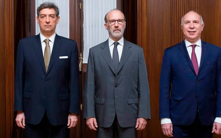 Integrantes de la Corte Suprema de Justicia de la Nación durante una presentación oficial.