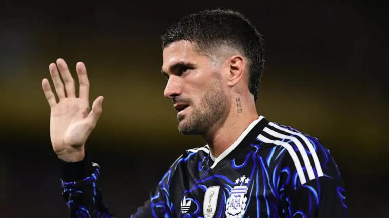 Rodrigo De Paul durante una conferencia de prensa de la Selección Argentina.