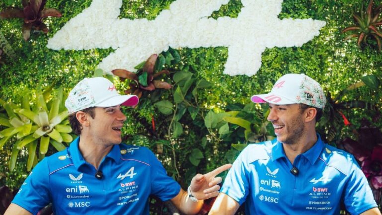 Franco Colapinto en el circuito de Miami con el auto de Alpine