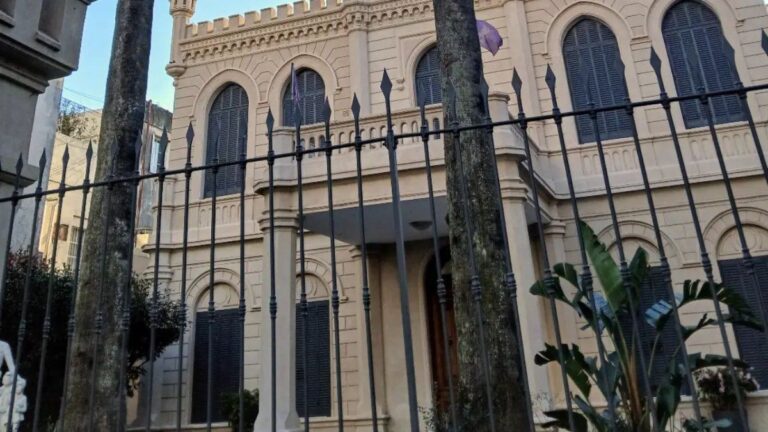 Exterior del Colegio Marista Nuestra Señora del Rosario, en Rosario, Santa Fe.
