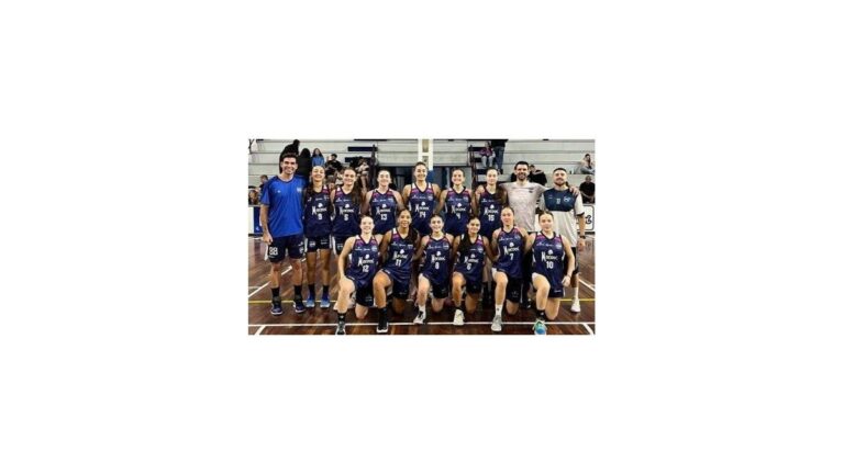 Jugadoras de Náutico Sportivo Avellaneda en un partido de la Liga Femenina