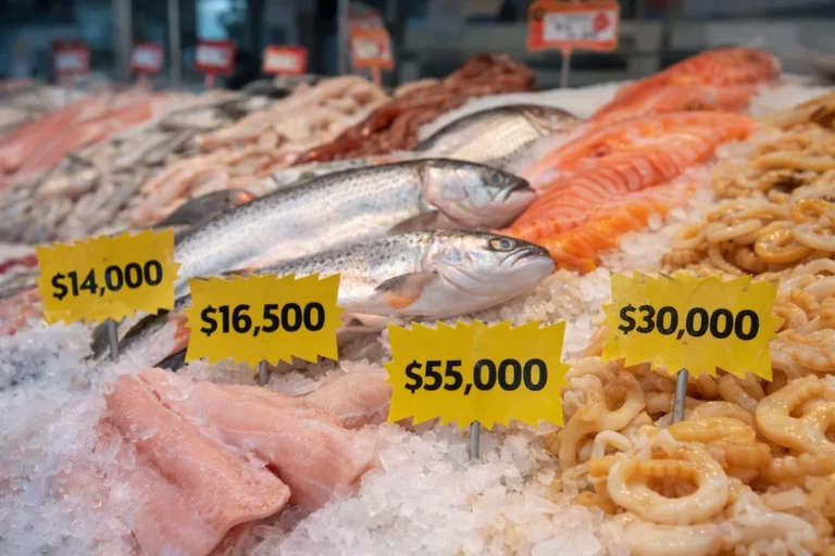 Gráfico de precios del pescado en Semana Santa y productos en una pescadería