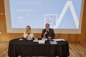 Presentación del informe de gestión 2025 del MPA en Coronda, con el fiscal Jorge Nessier y la fiscal general María Cecilia Vranicich