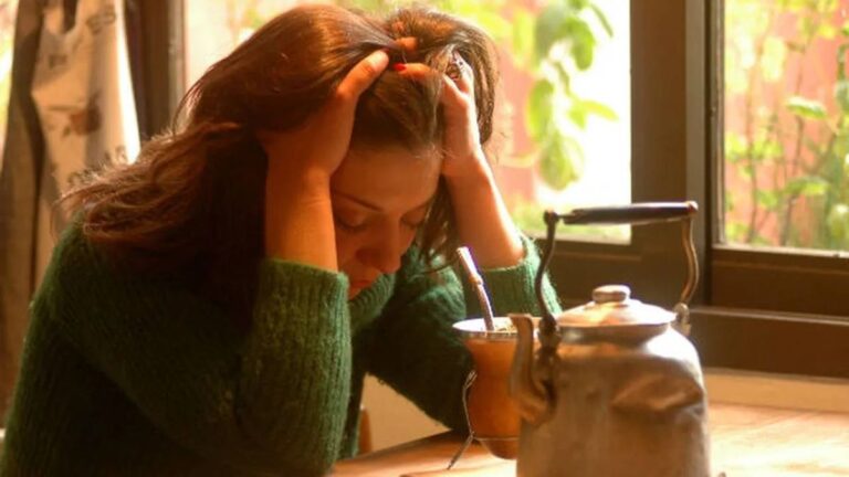 Consultorio de psicología en Santa Fe con pacientes esperando atención