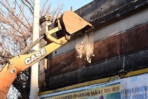 Demolición de casona en barrio Sur de Santa Fe