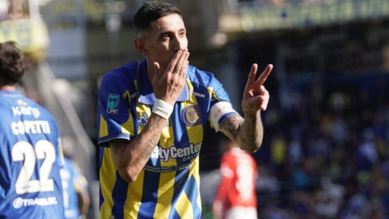Ángel Di María celebrando el triunfo de Rosario Central