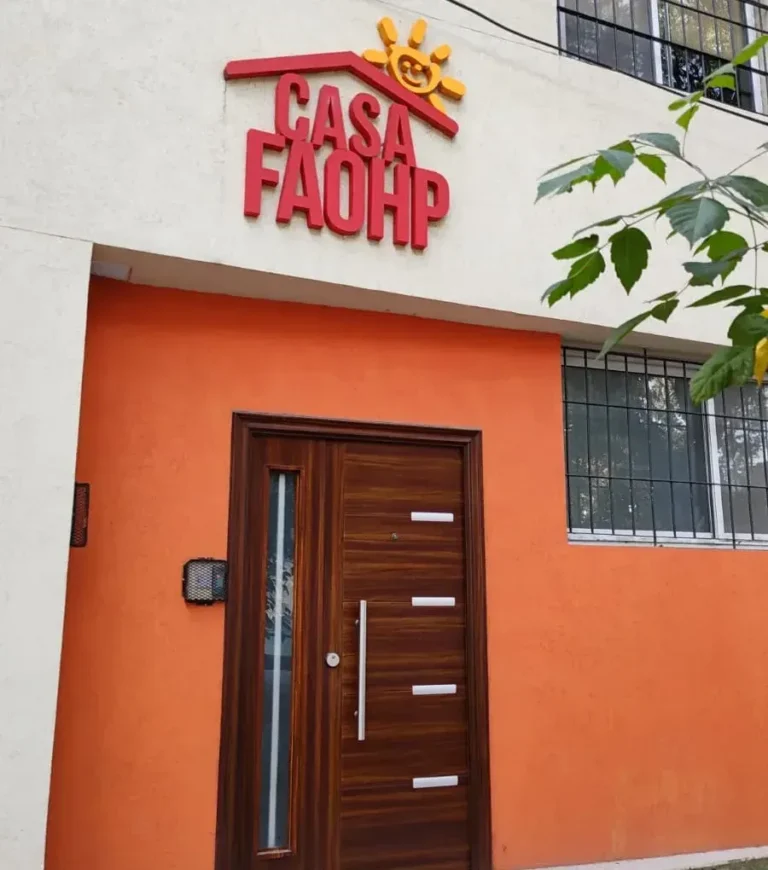 Niños en tratamiento oncológico reciben donación de leche en polvo de la Fundación FAOHP
