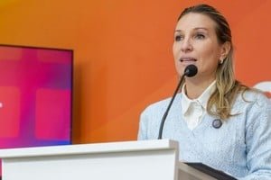 Virginia Coudannes, vocera del gobierno de Santa Fe, durante una conferencia de prensa