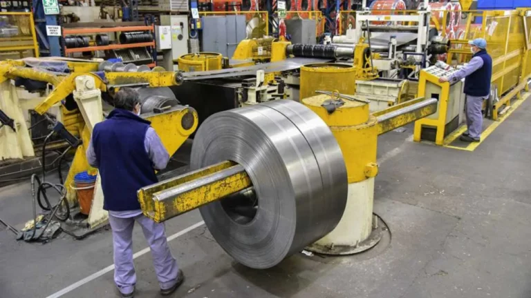 Gráfico de evolución de la industria metalúrgica en abril de 2025