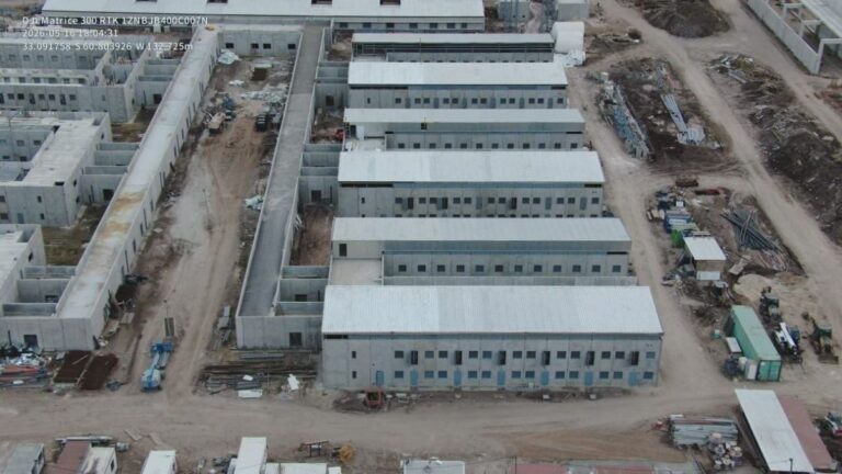 Vista de la construcción de la cárcel de máxima seguridad El Infierno en la Unidad Penitenciaria Nº8 de Piñero
