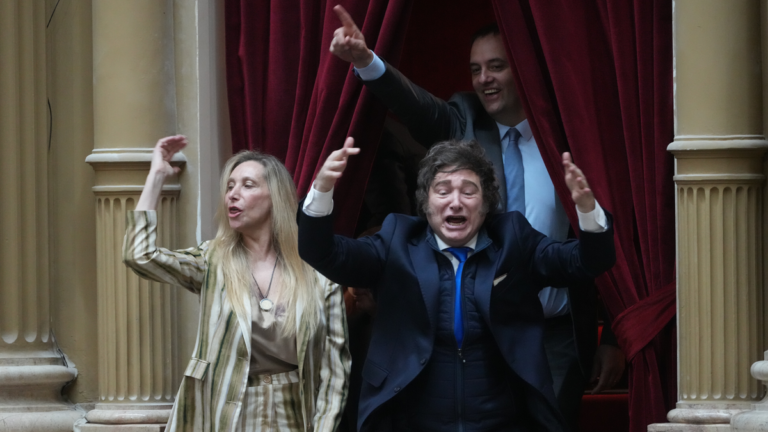 Néstor Kirchner en un acto político en la Casa Rosada