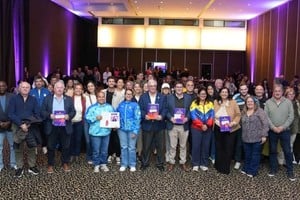 Cuadernillos pedagógicos de los Juegos Suramericanos 2026 presentados en Rosario