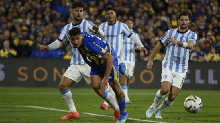 Alejo Veliz durante un partido de Rosario Central