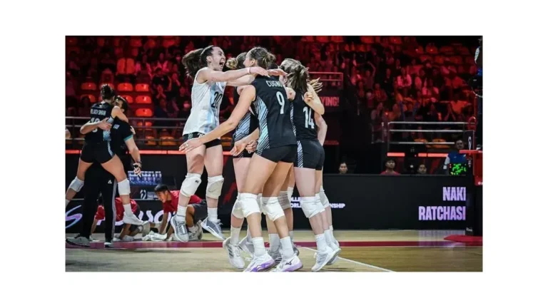 Selección argentina femenina de vóley Las Panteras en partido amistoso
