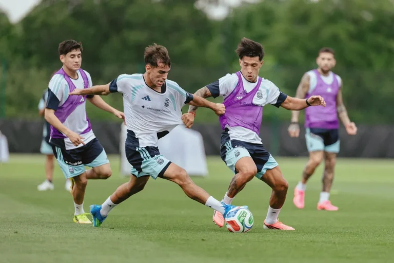Jugadores de la Selección argentina durante un entrenamiento previo al amistoso contra Honduras