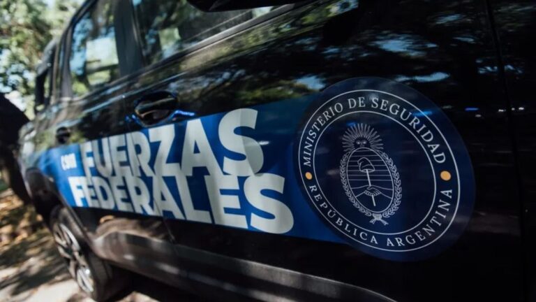 Operativo policial en Granadero Baigorria con drogas secuestradas
