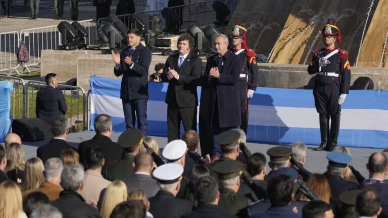 Presidente Javier Milei en el acto del Día de la Bandera en Rosario