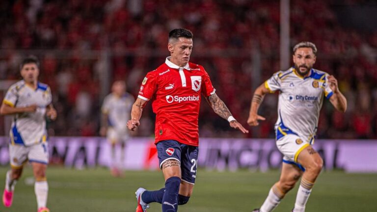 Leonardo Godoy durante un partido con Independiente