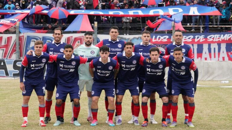 Partido de fútbol de la Primera C con equipos santafesinos