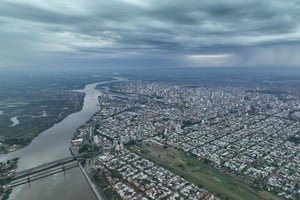 Cielo nublado sobre la ciudad de Santa Fe